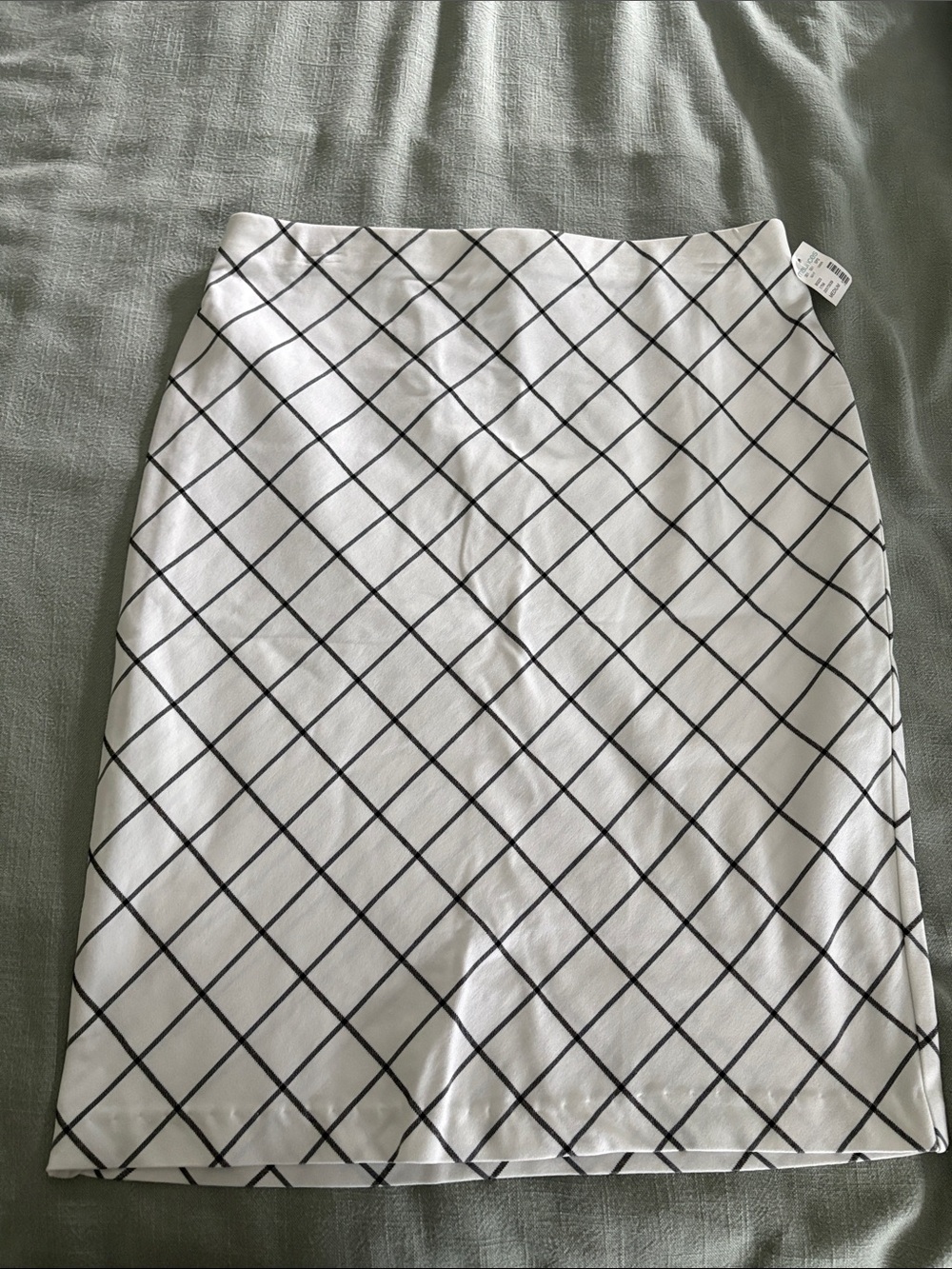 Maurices White Pencil Skirt with Black Grid Pattern